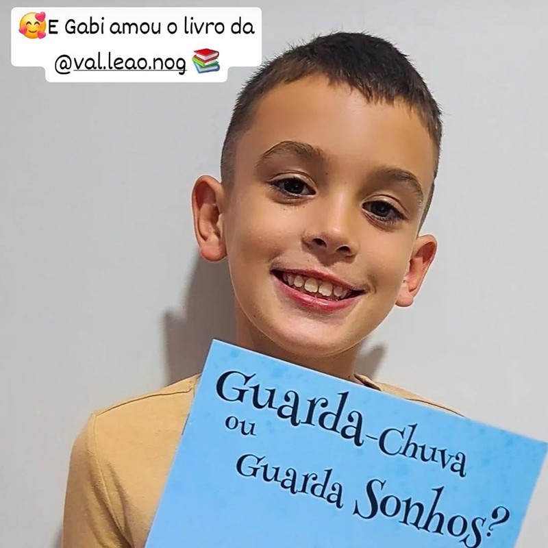 Foto de um leitor do livro Guarda-chuva ou guarda sonhos?